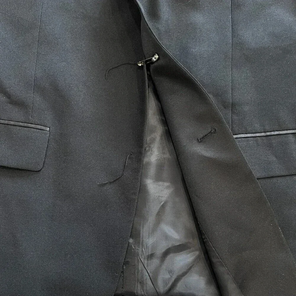 Soprano Black Satin Collar Suit Jacket 42S